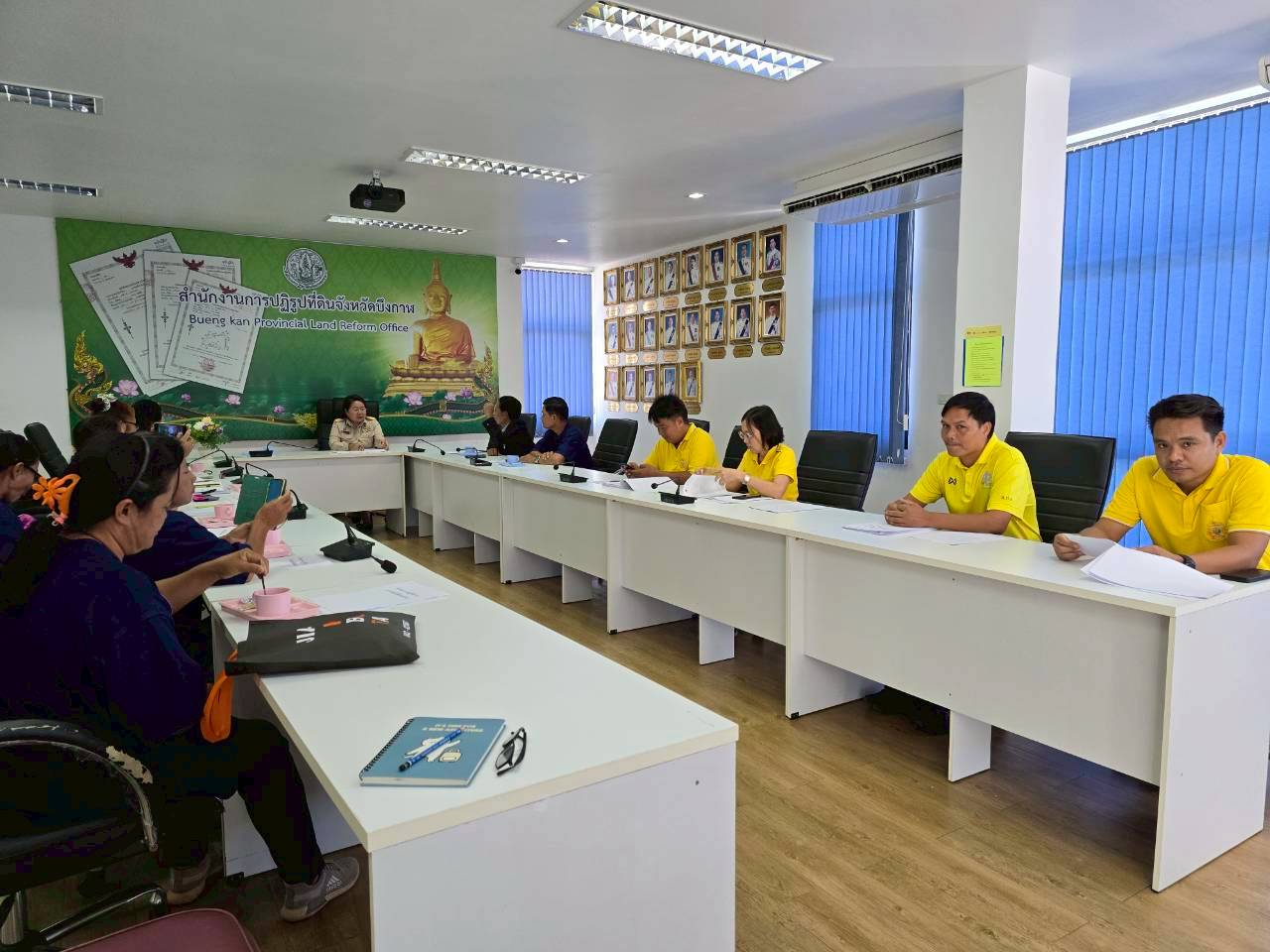 title - ประชุมให้คำแนะนำและชี้แจงรายละเอียดและขั้นตอนการดำเนินงาน วิธีการเสนอที่ดินเอกชนให้ ส.ป.ก.จังหวัด